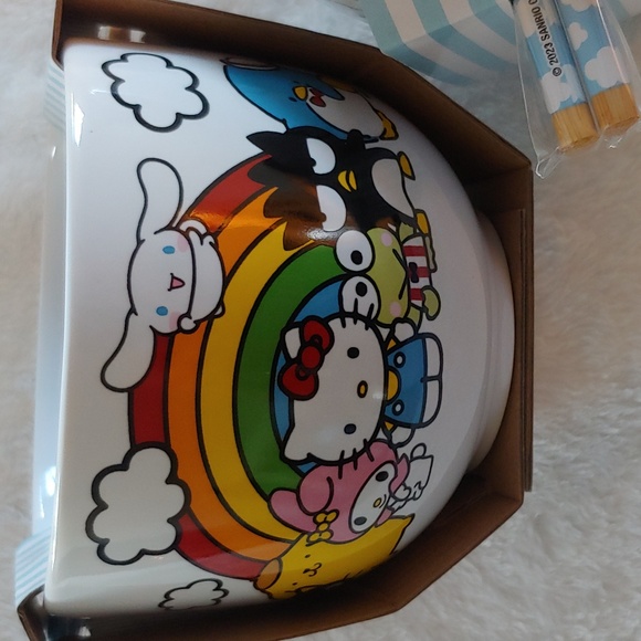 🎁🌈Hello Kitty & Friends Ramen Bowl w/chopsticks $20 - Picture 10 of 10